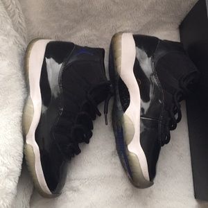 Jordan 11 retro space jam